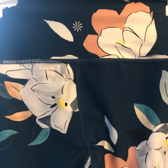 Athlete Leggings - Picture 4 of 4